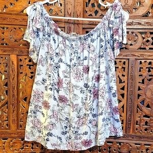 Pink Rose gray floral split flutter sleeve with bow stretchy flowy blouse